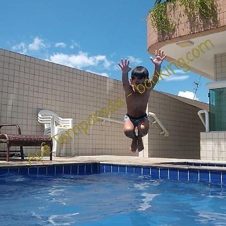 Ape Temporada Praia Grande Sp Completo Com Piscina, Churrasqueira, Estacionamento Esterno foto