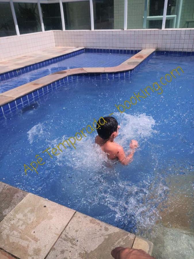 Ape Temporada Praia Grande Sp Completo Com Piscina, Churrasqueira, Estacionamento Esterno foto