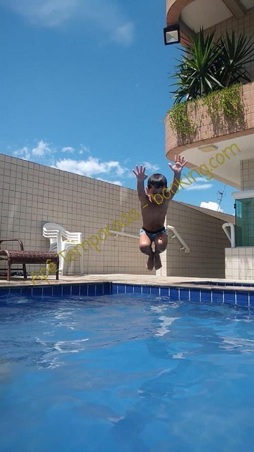 Ape Temporada Praia Grande Sp Completo Com Piscina, Churrasqueira, Estacionamento Esterno foto