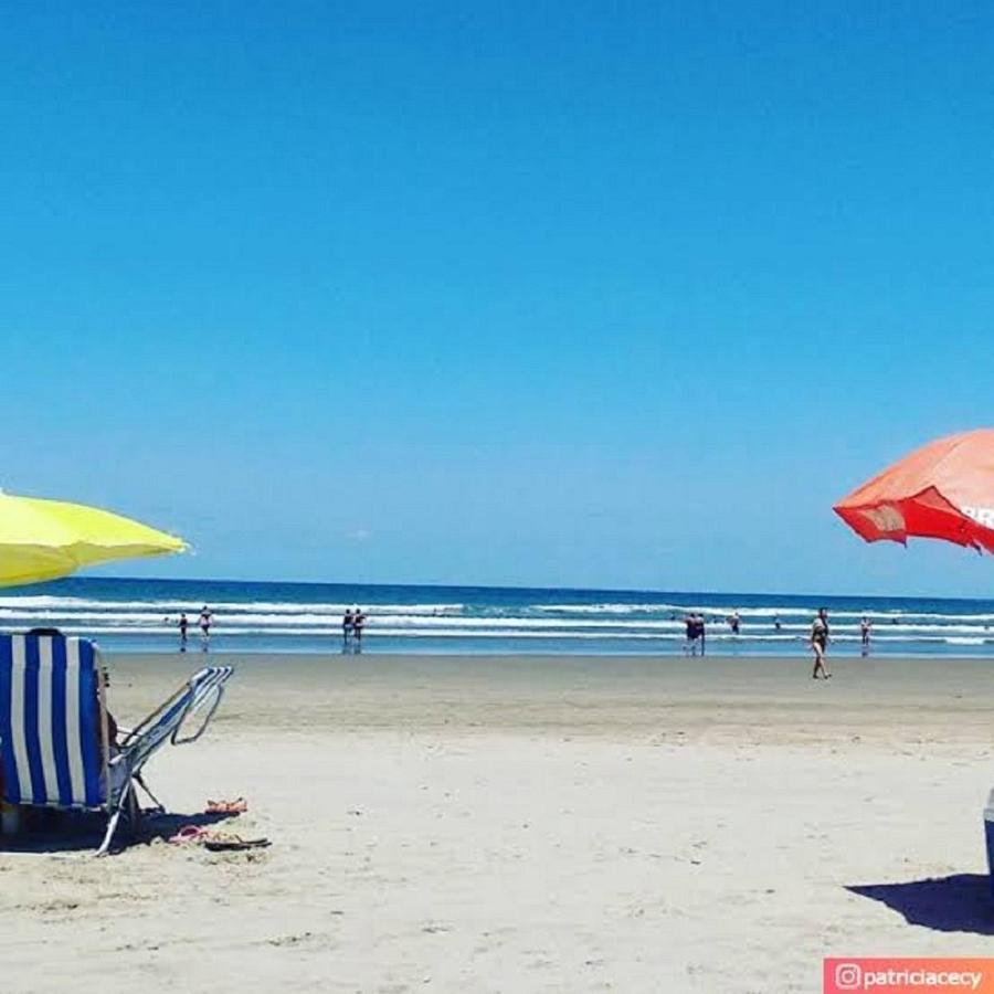 Ape Temporada Praia Grande Sp Completo Com Piscina, Churrasqueira, Estacionamento Esterno foto