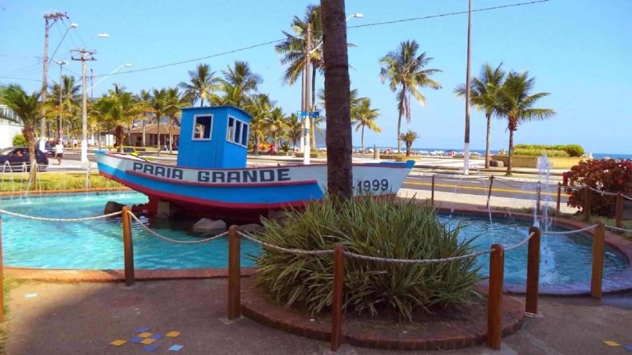Ape Temporada Praia Grande Sp Completo Com Piscina, Churrasqueira, Estacionamento Esterno foto